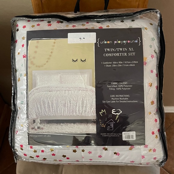NWT - Urban Playground Iridescent Twin/Twin XL 2-PC Comforter Set - Picture 8 of 13